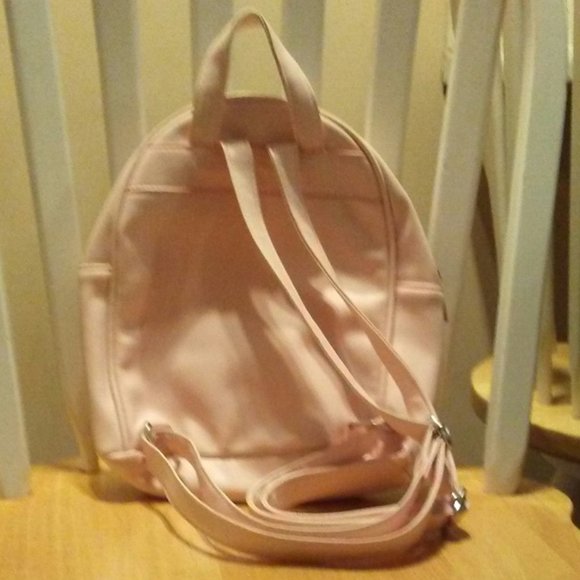 Small LOL unicorn backpack - like new - Picture 3 of 5